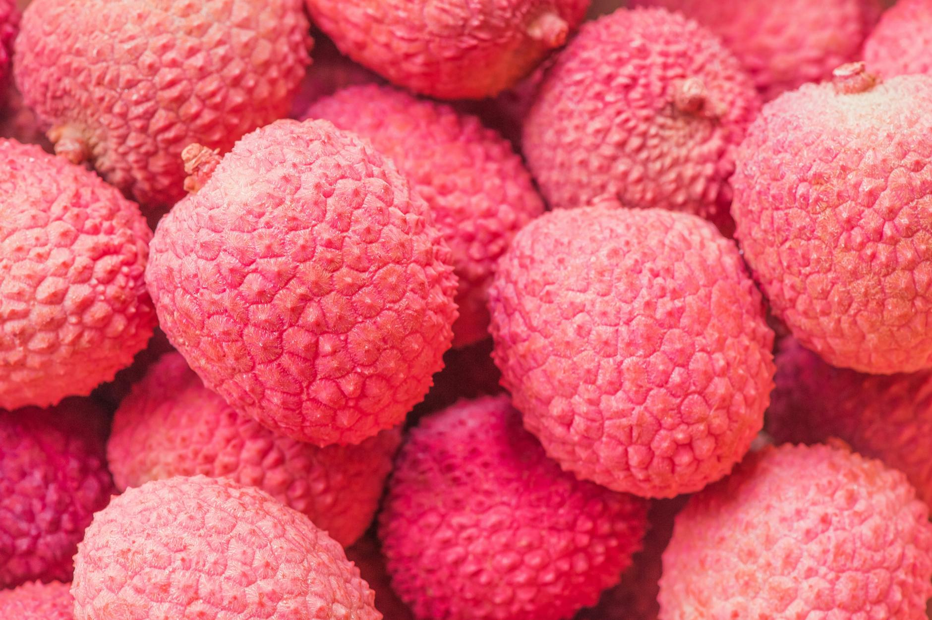 Lychee: The Tropical Superfruit Packed with Nutrients and Health Benefits